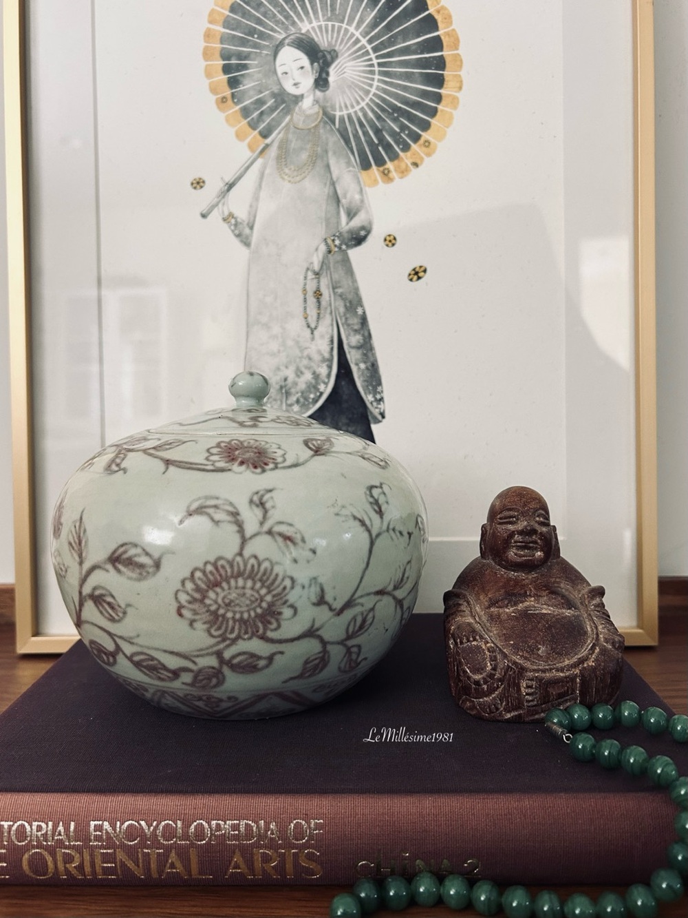 Vintage Asian Lidded Ginger Jar – Hand-Painted Brown Floral Vine Motif
